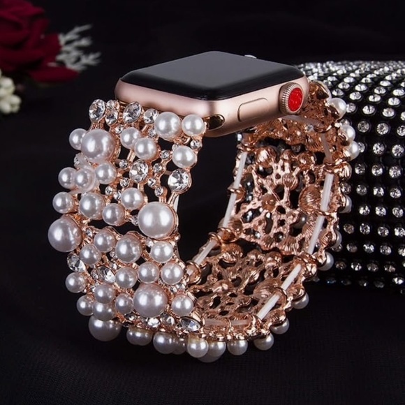 Pearl & Rhinestone Apple Watch band - Picture 5 of 5